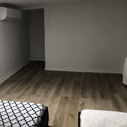 Image 8 - Montreal, QC H2X 2S6, Canada - Apartment for rent