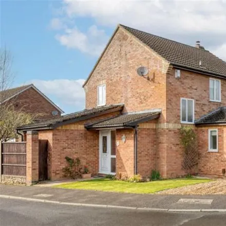 Buy this 3 bed house on Vicarage Close in Langford, SG18 9QS