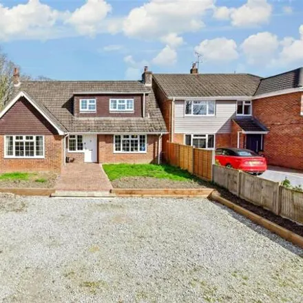 Buy this 5 bed house on Bromley Green Road in Ashford, TN26 2EF