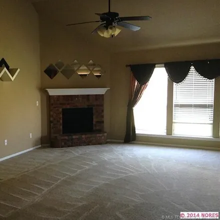 Image 2 - 14047 East 101st Street North, Owasso, OK 74055, USA - House for rent