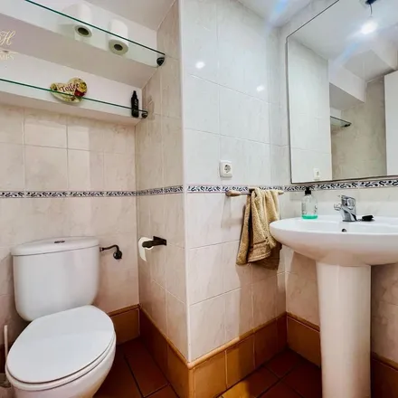 Rent this 2 bed apartment on Camino Viejo de Altea in 03581 l'Alfàs del Pi, Spain