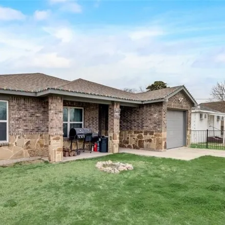 Buy this 3 bed house on 3815 Alsbury Street in Dallas, TX 75216