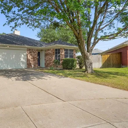 Rent this 3 bed house on 7025 Snowivy Court in Arlington, TX 76001