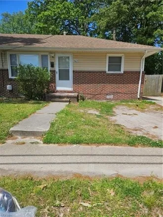 Rent this 2 bed house on 1149 Modoc Avenue in Bay View Beach, Norfolk