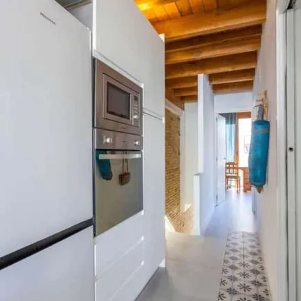 Image 6 - Carrer de Millars, 17, 46011 Valencia, Spain - Apartment for rent