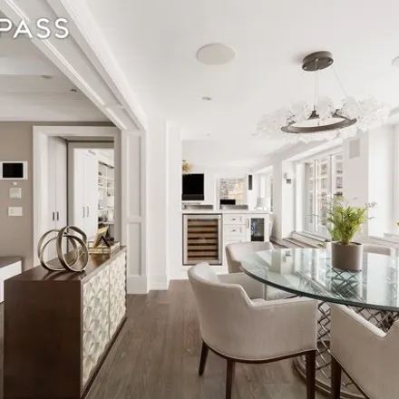 Image 4 - 431 East 53rd Street, New York, NY 10022, USA - Apartment for sale