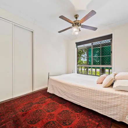 Image 1 - 4 Harrier Avenue, Loganholme QLD 4129, Australia - Apartment for rent