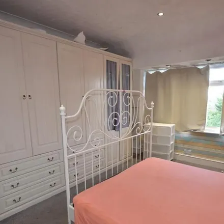 Rent this 3 bed duplex on Beverley Gardens in London, HA9 9QZ