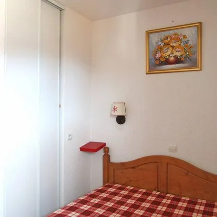 Rent this 1 bed apartment on 05290 Puy-Saint-Vincent