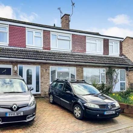 Buy this 4 bed duplex on 24 Valerian Road in Hedge End, SO30 0GR