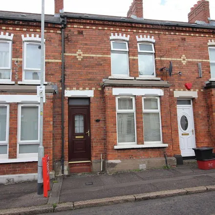 Rent this 2 bed apartment on 77 Chadwick Street in Belfast, BT9 7FB