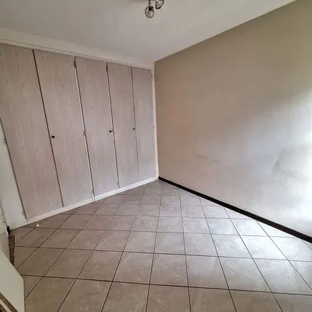 Rent this 2 bed apartment on unnamed road in Tshwane Ward 4, Akasia