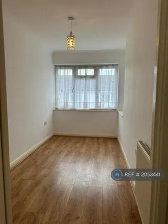 Image 4 - Rye Field, London, BR5 4PA, United Kingdom - Townhouse for rent