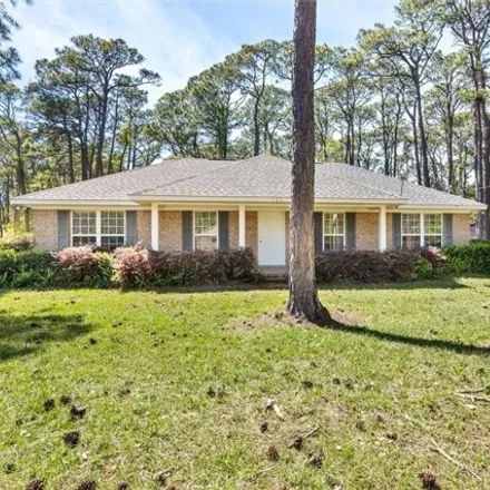 Buy this 3 bed house on 809 Iroquis Place in Dauphin Island, AL 36528
