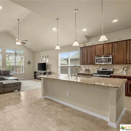 Image 7 - 5632 Meadow View, New Braunfels, TX 78132, USA - Loft for sale