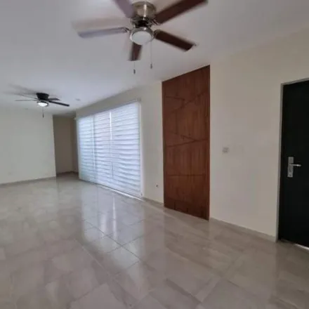 Rent this 2 bed apartment on Bengala Kaffeehaus in Calle 59, 97000 Mérida