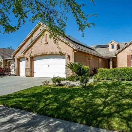 Buy this 4 bed house on 3339 Bellaire Avenue in Clovis, CA 93619
