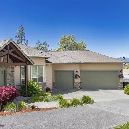 Buy this 3 bed house on 1925 Northwest Sun View Place in Grants Pass, OR 97526