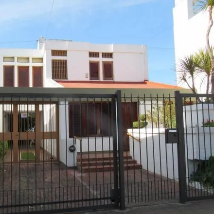 Rent this 3 bed house on Calle 530 1452 in Partido de La Plata, 1900 Tolosa