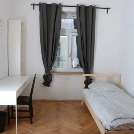 Rent this 2 bed room on Nymphenburger Straße 107 in 80636 Munich, Germany