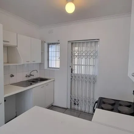 Image 1 - Rosmead Avenue, Kenilworth, Cape Town, 7708, South Africa - Apartment for rent