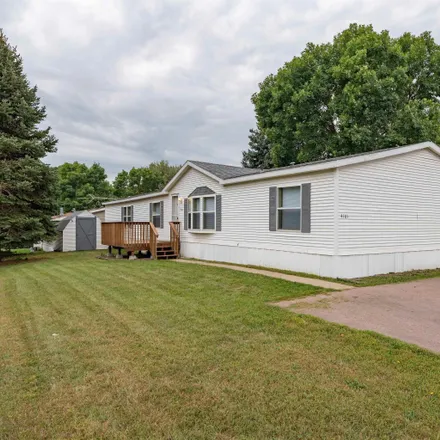 Image 2 - 4701 West 15th Place, Sioux Falls, SD 57106, USA - House for sale