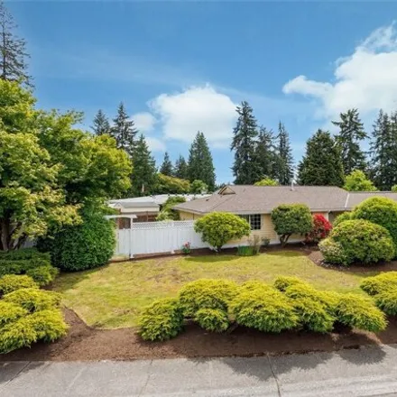 Buy this 3 bed house on 13602 118th Avenue Northeast in Kingsgate, Kirkland