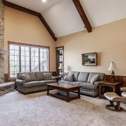 Image 7 - 10775 Torrey Pines Circle, Carmel, IN 46032, USA - House for sale