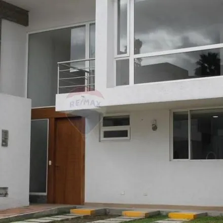 Buy this 3 bed house on Decor Millan in Avenida Lola Quintana, 170803