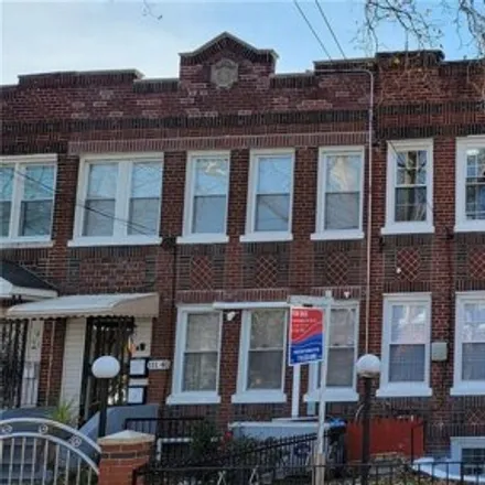 Buy this 3 bed house on 111-38 Inwood Street in New York, NY 11435