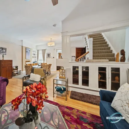 Image 4 - 1529 East Marquette Road, Chicago, IL 60637, USA - Townhouse for sale