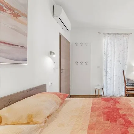 Rent this 2 bed apartment on Općina Vrsar in Trg Degrassi 1, 52450 Vrsar
