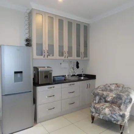 Rent this 4 bed apartment on N2 in Nahoon Valley, East London