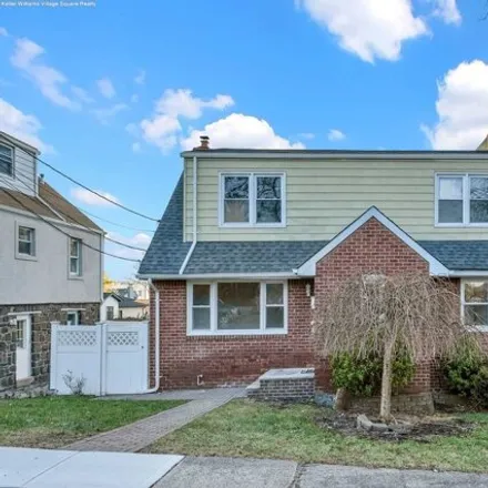 Rent this 2 bed house on 1000 Ponsi Street in Fort Lee, NJ 07024