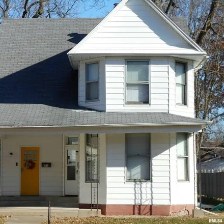 Buy this 3 bed house on 699 North Johnson Street in Macomb, IL 61455