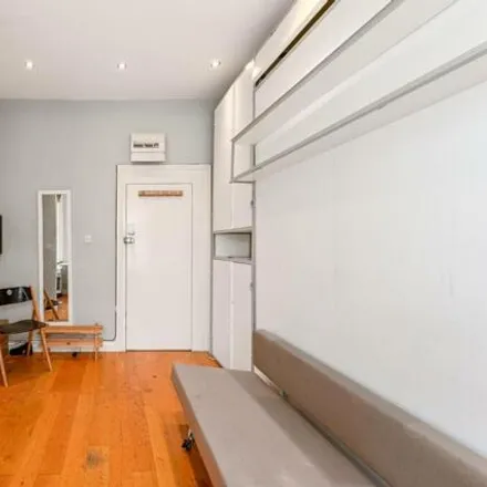 Buy this studio apartment on 33 Hargrave Road in London, N19 5SP