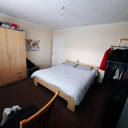 Image 5 - Hordern Grove, Wolverhampton, WV6 0HW, United Kingdom - Room for rent