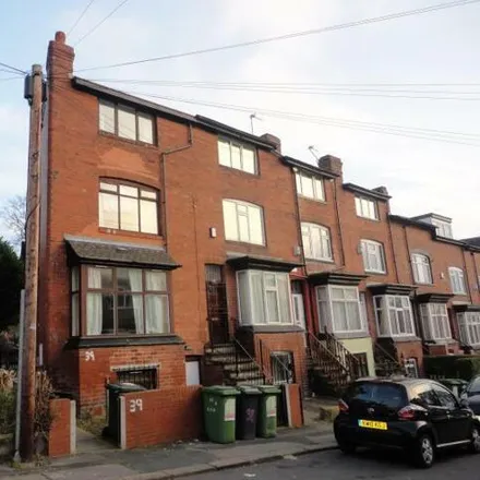 Rent this 5 bed room on Back Manor Drive in Leeds, LS6 1GH