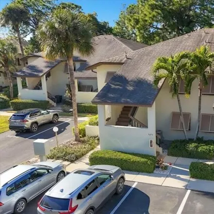 Buy this 2 bed condo on 5201 Willow Links in The Meadows, Sarasota County