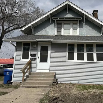 Buy this studio house on 1640 W 17th St Unit 1 in Davenport, Iowa