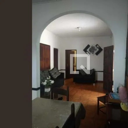 Buy this 4 bed house on Rua Flor da Páscoa in Barreiro, Belo Horizonte - MG