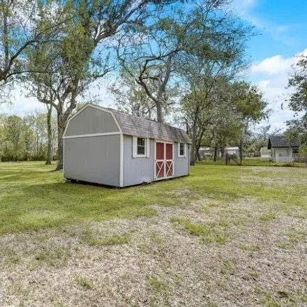 Image 9 - 2953 Holiday Shores Drive, Brazoria County, TX 77422, USA - House for sale