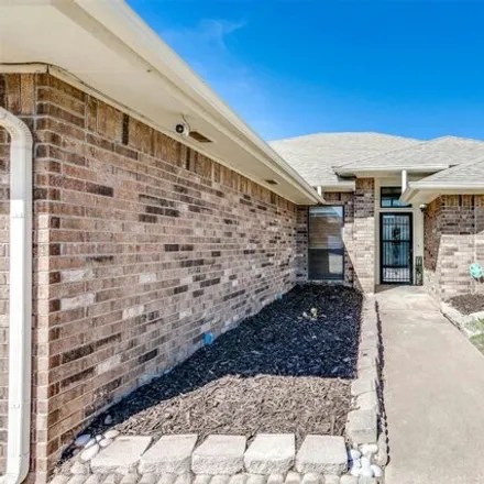 Image 4 - 10617 Songbird Lane, Midwest City, OK 73130, USA - House for sale