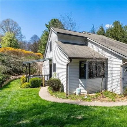 Buy this 2 bed house on 202 Cheyenne Court in Stockwood, Asheville