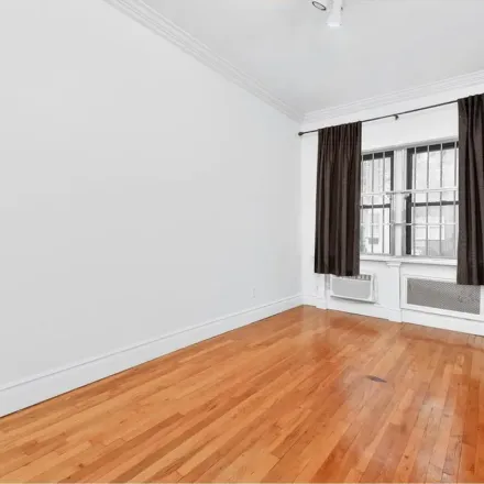 Image 4 - 416 East 83rd Street, New York, NY 10028, USA - Apartment for rent