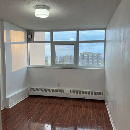 Rent this 3 bed apartment on 100 Echo Point in Toronto, ON M1W 2R5