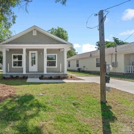 Buy this 3 bed house on 1989 West Lloyd Street in Pensacola, FL 32501