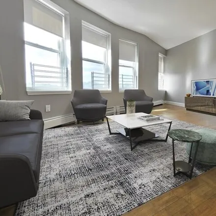 Rent this 3 bed apartment on 338 Warren Street in Boston, MA 02119