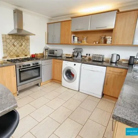 Image 3 - Norcot Road, Reading, RG30 4XR, United Kingdom - Townhouse for sale