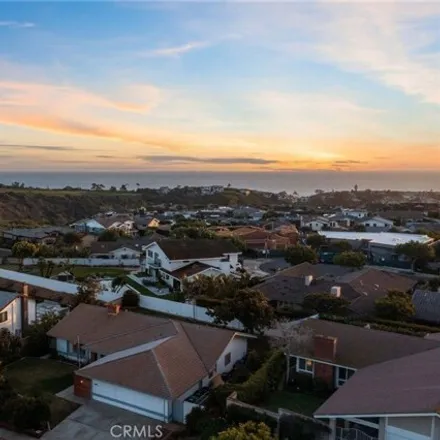 Image 2 - 1205 Outrigger Drive, Newport Beach, CA 92625, USA - House for sale